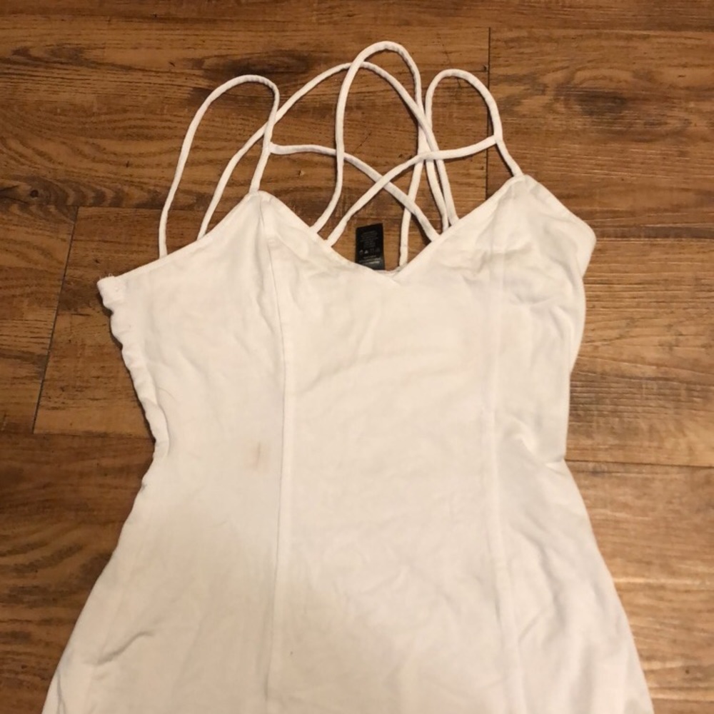 BKE RED white stewpot tank top size small